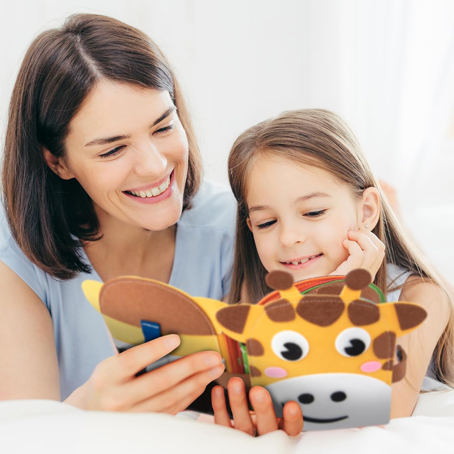 Sensilo – Livre d’activités en feutrine pour enfants, motricité fine et jeu sensoriel (3 ans)